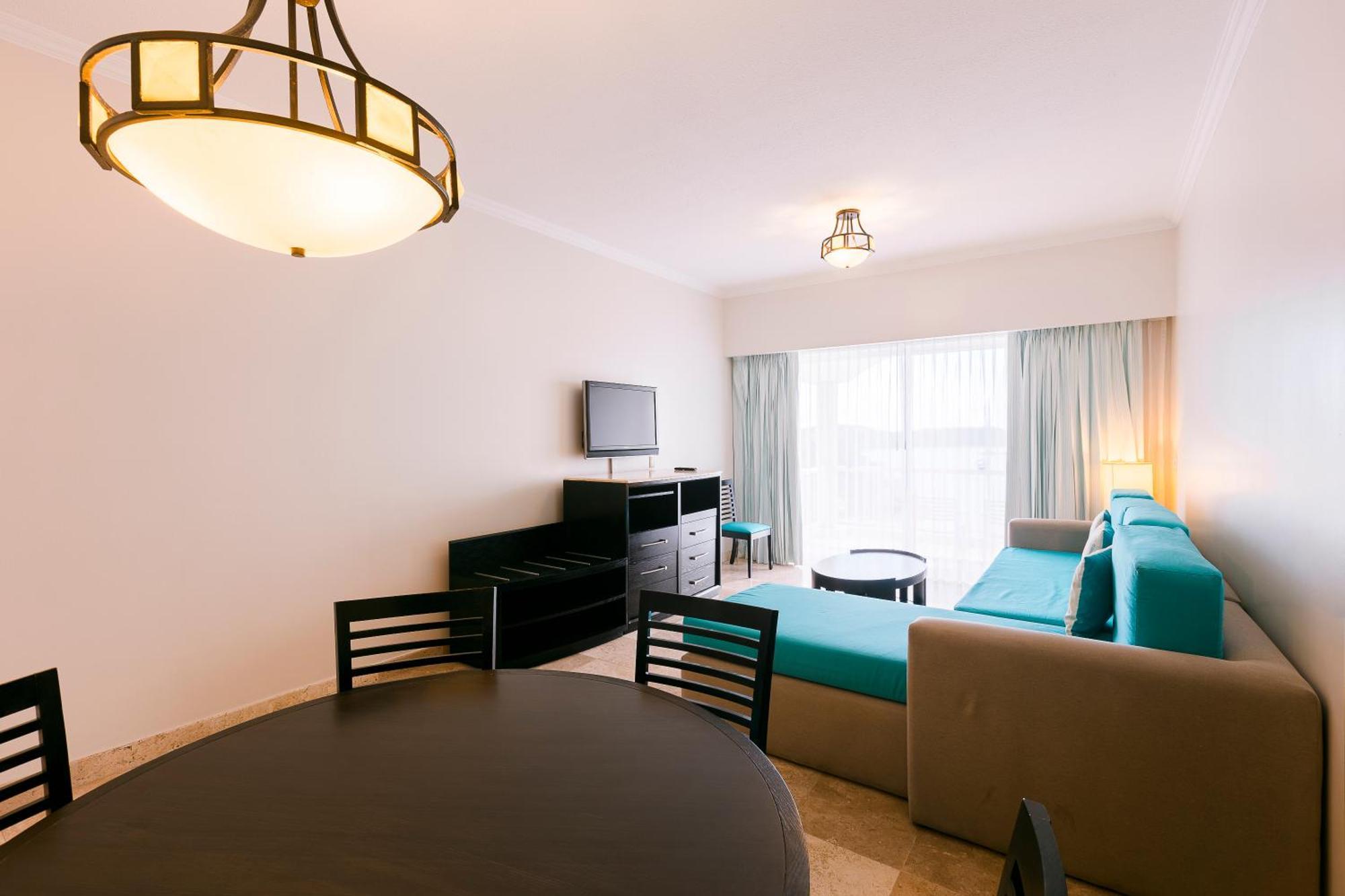 Junior Suite,1742628136:JPEG